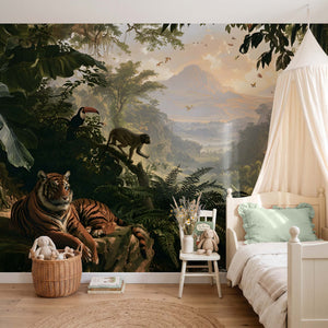 Papier peint jungle enfant avec tigre, toucan, singe, ruisseau et paysage tropical
