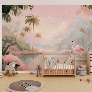 Papier peint jungle bébé rose poudré avec flamant, palmiers, bassin et collines tropicales
